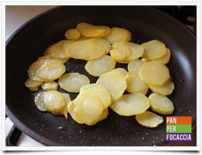 Tortino di patate e salamino piccante 3