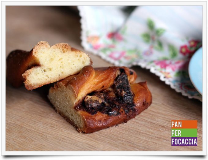 Nastrine di pasta brioche al cioccolato 8