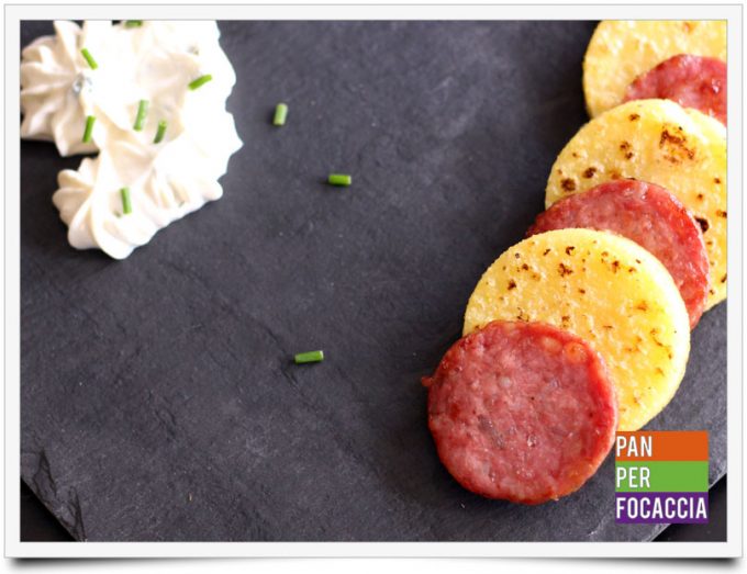 Salame all'aceto con polenta